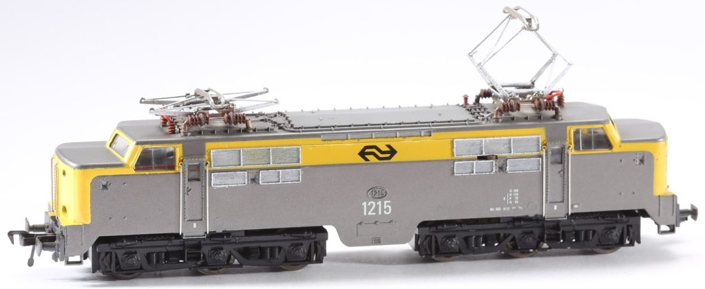 Train FLEISCHMANN H0 gauge electric loco series 1215 (NS) no box #4372 --- Ellok Niederlande ohne OVP