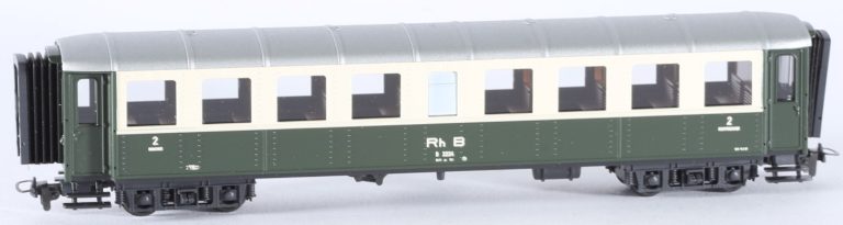 STL-Models train narrow gauge H0m four-axle passenger coach 2nd class Rhätische Bahn (RhB) #2202/4