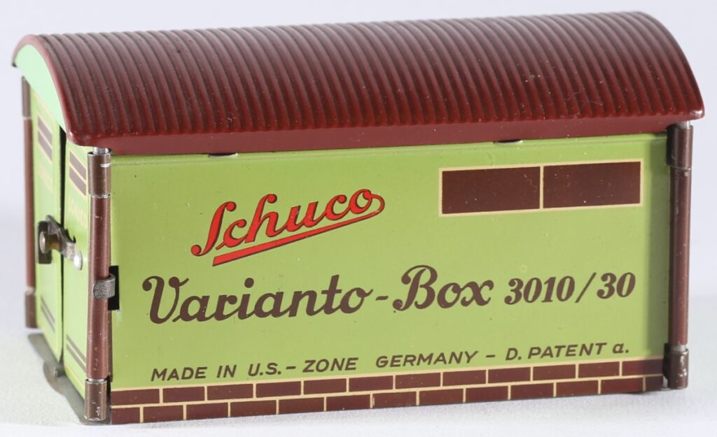 Vintage SCHUCO tinplate garage Varianto-Box #3010/30