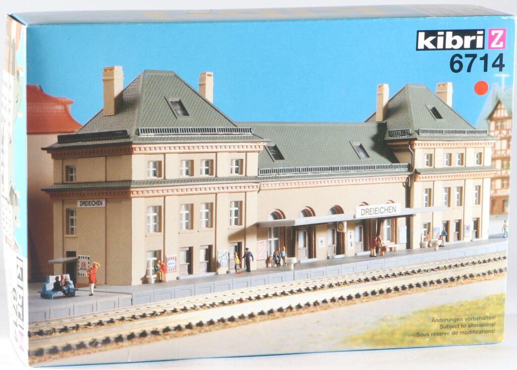 Kibri gauge Z scale 1:220 kit railway station "Dreieichen" #6714 new in original box