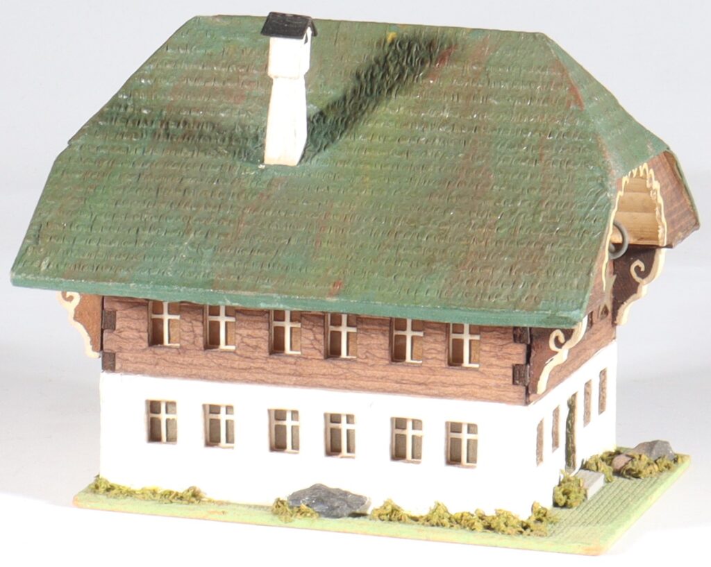 rudolf-spitaler-germany-spur-h0-wood-house-holzhaus-simmentaler-gasthof-6478-1-1e