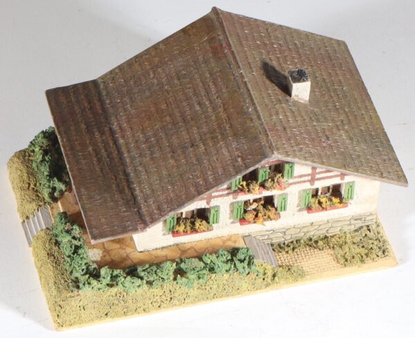kallistoys-auctions-auktionen-antique-vintage-toys-antik-historisch-spielzeug-rudolf-spitaler-germany-spur-h0-wood-house-holzhaus-rural-halftimbered-house-landhaus-mit-fachwerk-6475-1b