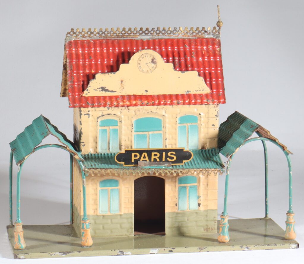 kallistoys-auctions-auktionen-antique-vintage-toys-antik-historisch-spielzeug-faivre-f-v-france-spur-0-tinplate-blech-railway-station-small-bahnhof-klein-gare-petite-1a