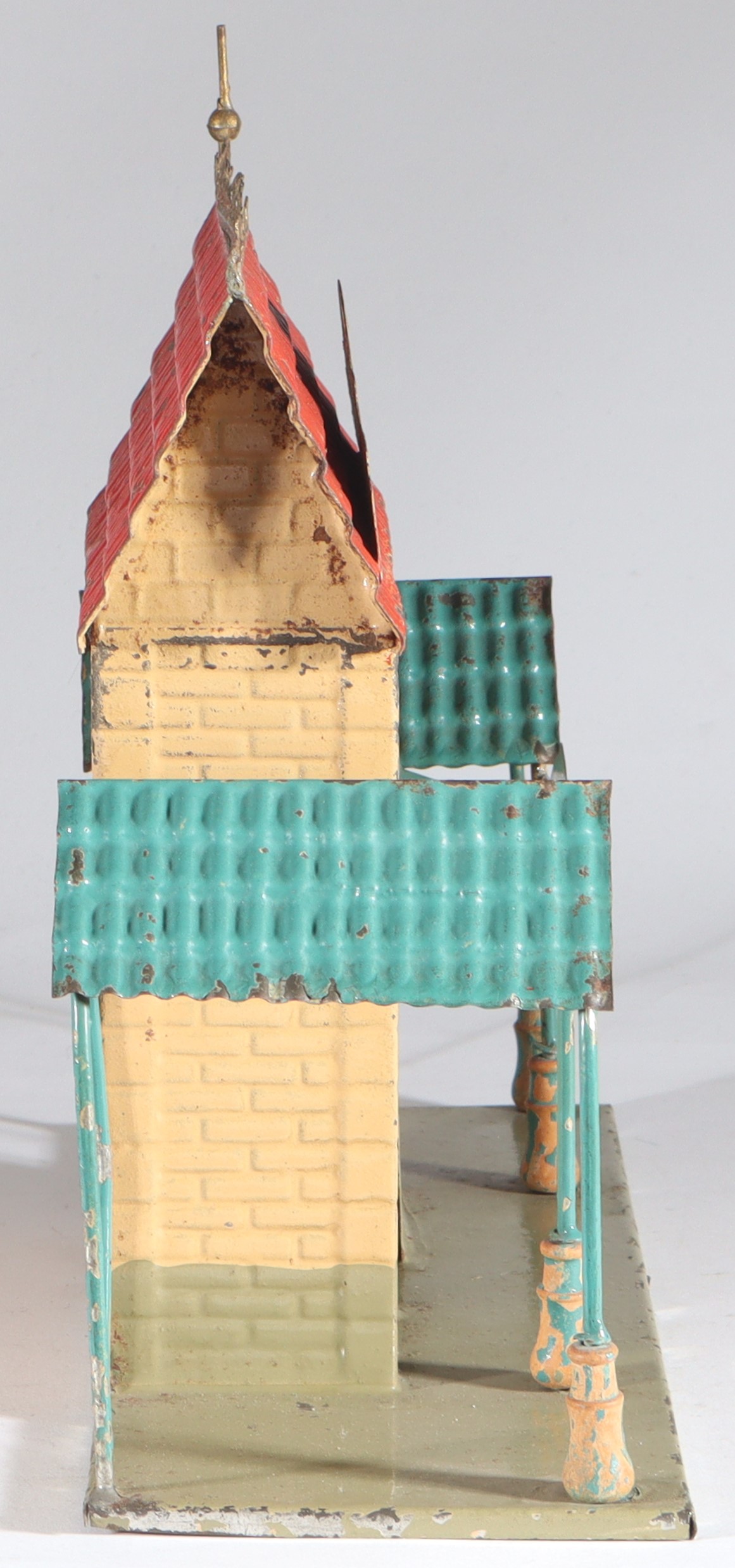 kallistoys-auctions-auktionen-antique-vintage-toys-antik-historisch-spielzeug-faivre-f-v-france-spur-0-tinplate-blech-railway-station-small-bahnhof-klein-gare-petite-1d