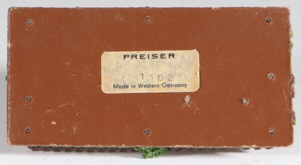 kallistoys-auctions-auktionen-antique-vintage-toys-antik-historisch-spielzeug-preiser-germany-spur-h0-garden-spot-schrebergarten-plastik-figur-1102-1f