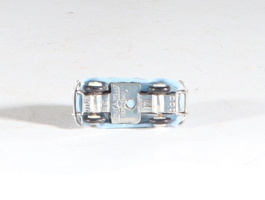 kallistoys-auctions-auktionen-antique-vintage-toys-antik-historisch-spielzeug-anguplas-mini-cars-1-zu-86-seat-600-himmelblau-4-1h