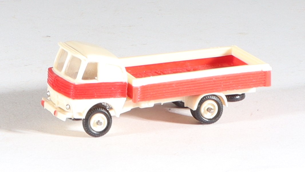 kallistoys-auctions-auktionen-antique-vintage-toys-antik-historisch-spielzeug-anguplas-mini-cars-1-zu-86-pegaso-z-207-valla-alta-weiss-rot-7-1b