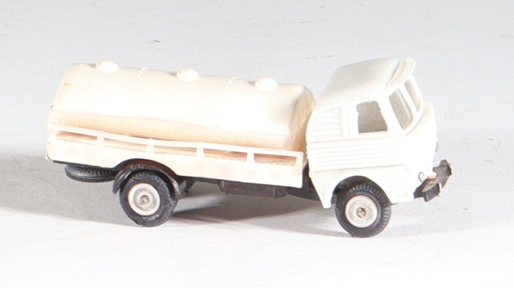 kallistoys-auctions-auktionen-antique-vintage-toys-antik-historisch-spielzeug-anguplas-mini-cars-1-zu-86-milchwagen-pegaso-cisterna-leche-weiss-11-1f