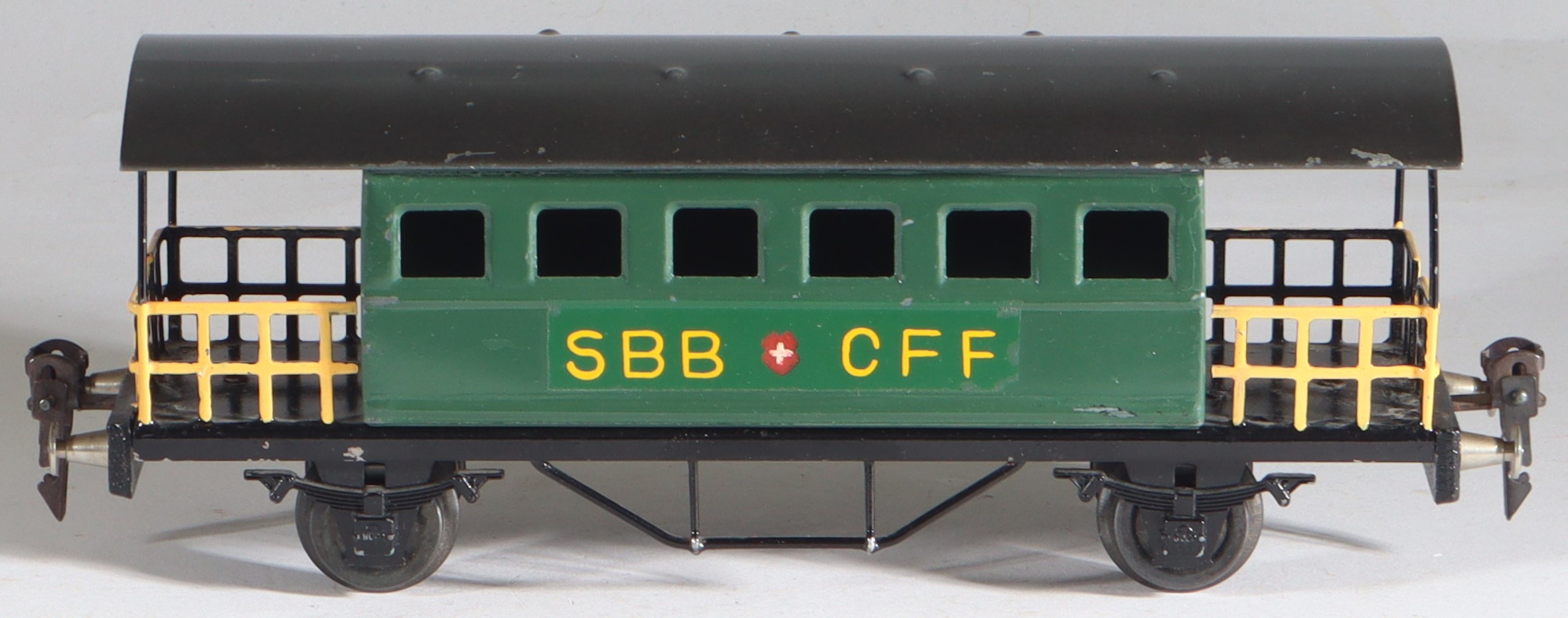 kallistoys auctions auktionen-antique vintage toys-antik historisch spielzeug-monos-switzerland-spur 0-tinplate-blech-train-eisenbahn-passenger car-personenwagen-sbb cff-grün-1c kallistoys-auctions-auktionen-antique-vintage-toys-antik-historisch-spielzeug-monos-switzerland-spur-0-tinplate-blech-train-eisenbahn-passenger-car-personenwagen-sbb-cff-grun-1c