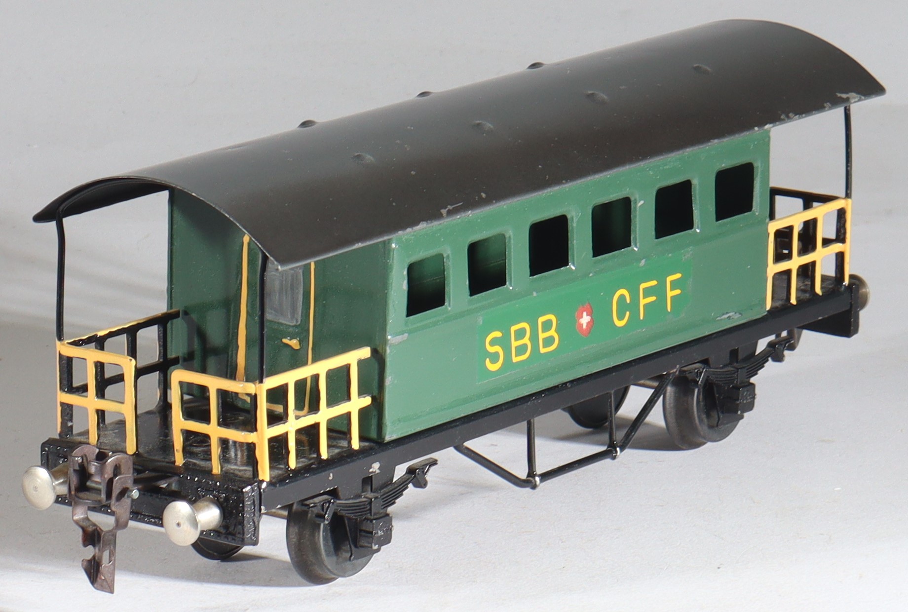 kallistoys auctions auktionen-antique vintage toys-antik historisch spielzeug-monos-switzerland-spur 0-tinplate-blech-train-eisenbahn-passenger car-personenwagen-sbb cff-grün-1d kallistoys-auctions-auktionen-antique-vintage-toys-antik-historisch-spielzeug-monos-switzerland-spur-0-tinplate-blech-train-eisenbahn-passenger-car-personenwagen-sbb-cff-grun-1d