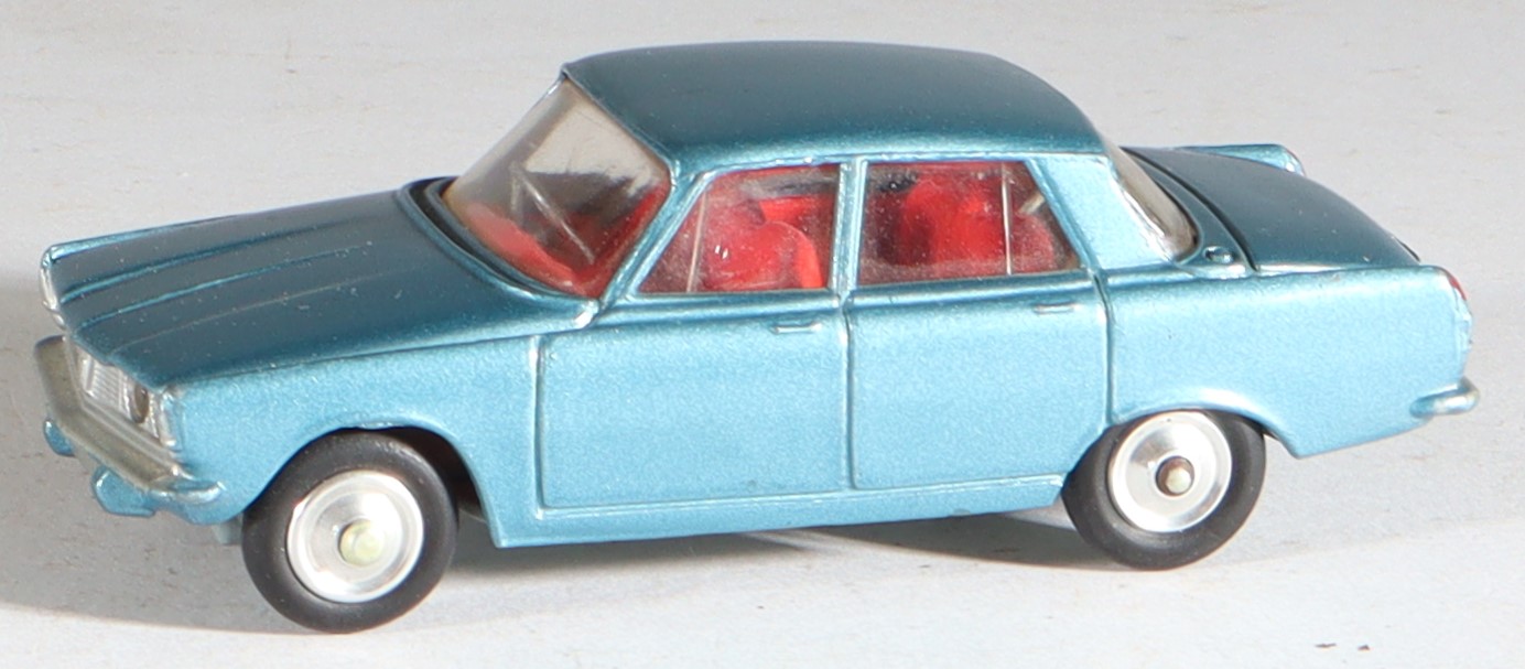 kallistoys-auctions-auktionen-antique-vintage-toys-antik-historisch-spielzeug-corgi-toys-england-1-to-43-diecast-car-auto-rover-2000-bluemetallic-252-1a