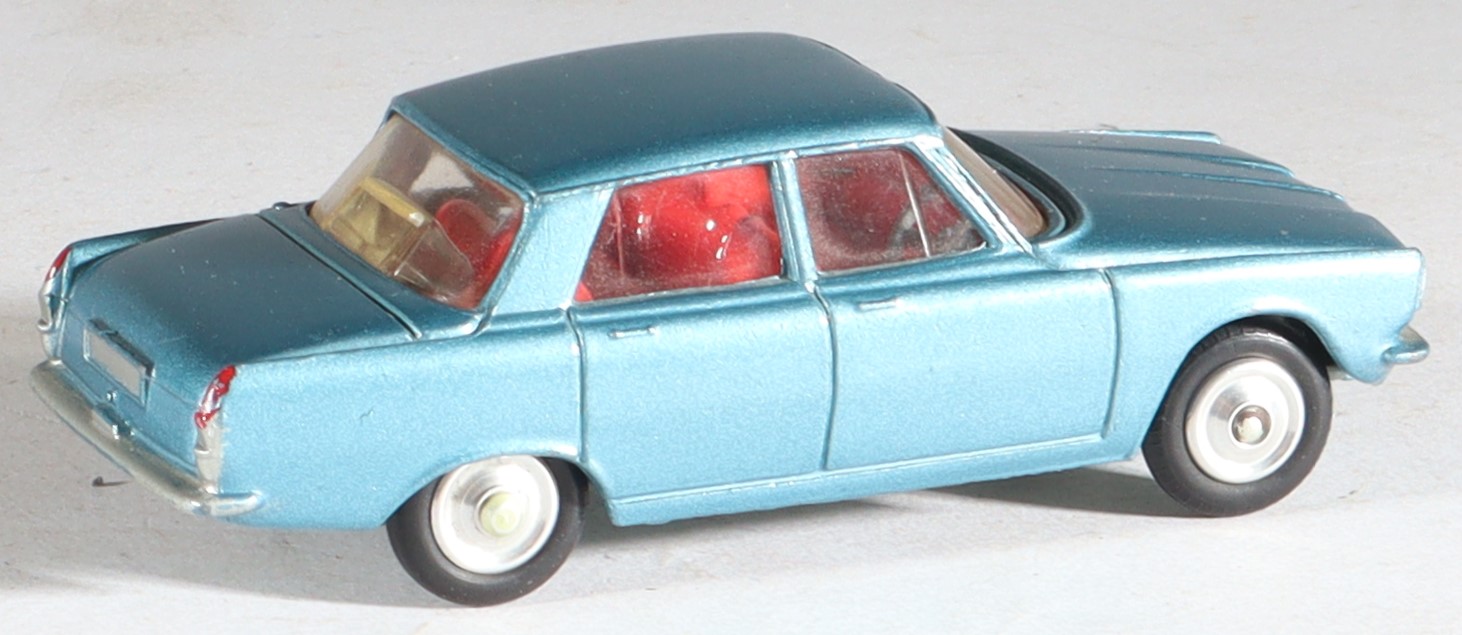 kallistoys auctions auktionen-antique vintage toys-antik historisch spielzeug-corgi toys-england-1 to 43-diecast-car-auto-rover 2000-bluemetallic-252-1f kallistoys-auctions-auktionen-antique-vintage-toys-antik-historisch-spielzeug-corgi-toys-england-1-to-43-diecast-car-auto-rover-2000-bluemetallic-252-1f