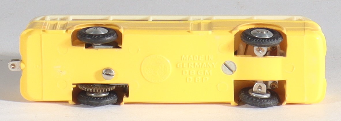 eheim-germany-spur h0-trolleybus-set-motorwagen-gelb-102bs-1h eheim-germany-spur-h0-trolleybus-set-motorwagen-gelb-102bs-1h