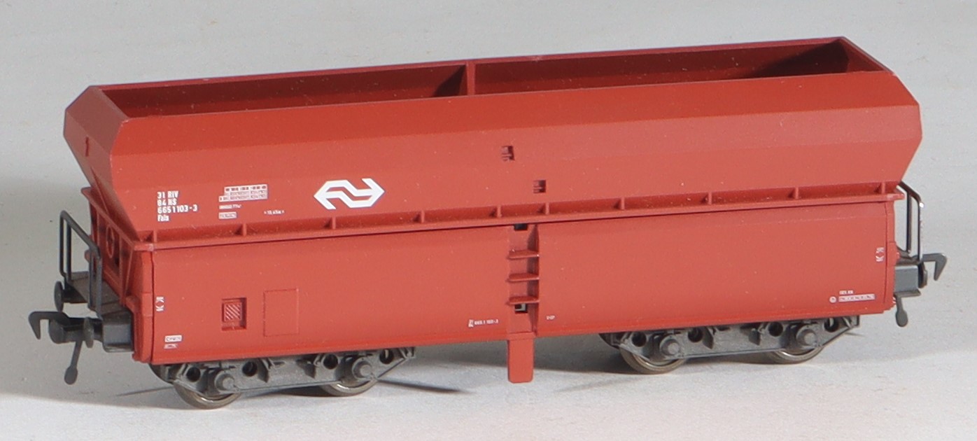 fleischmann-germany-spur h0-1 zu 87-hopper car-selbstentladewagen-nederlandse spoorwegen-konvolut-5750-1c fleischmann-germany-spur-h0-1-zu-87-hopper-car-selbstentladewagen-nederlandse-spoorwegen-konvolut-5750-1c