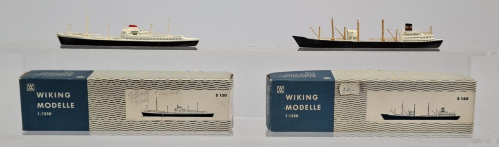 Wiking 1:1250 post-war metal Santa Teresa #S 130 and Goldenfels #S 140 lot in OB, 1950s