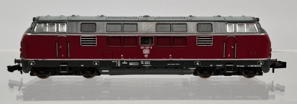 Minitrix Spur N 1:160 EMS Diesellok BR 221