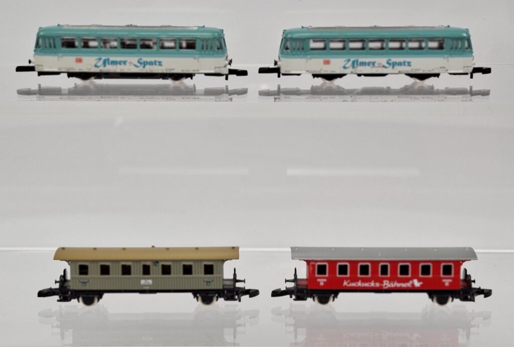 Märklin Spur Z 1:220 Konvolut Schienenbus "Ulmer Spatz" mit zwei Personenwagen Lokalbahn