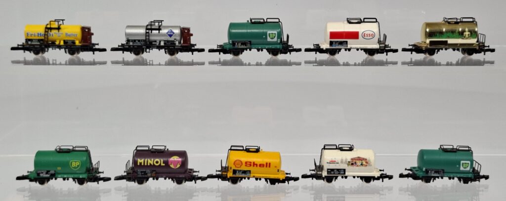 Märklin Spur Z 1:220 Konvolut zweiachsige Kesselwagen