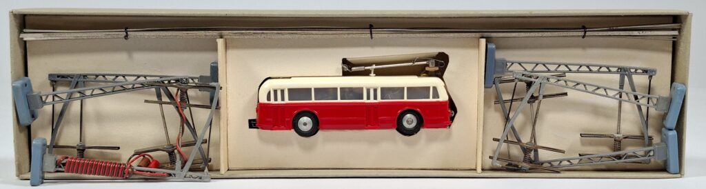 Eheim Spur H0 Trolleybus Set Motorwagen rot im OKT #6102BS '60er Jahre