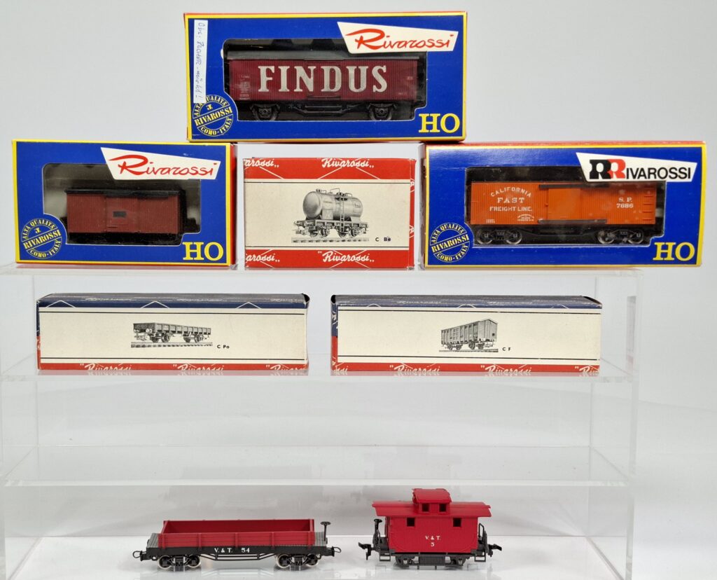 Rivarossi Italy H0 gauge assorted goods wagon lot, partly Bakelite, in OB