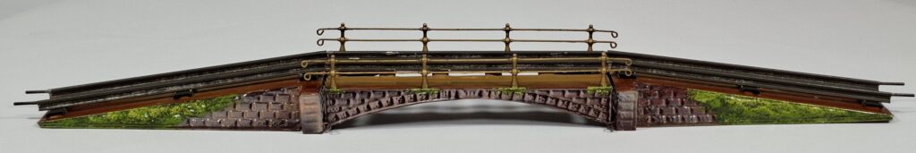 Marklin 0 gauge tinplate railway lattice girder bridge #2501/0, 1910s
