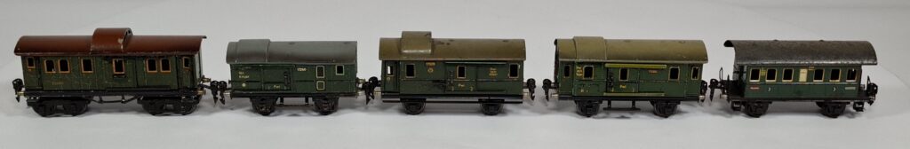 Märklin Spur 0 Blech Konvolut Gepäckwagen diverse '30er - '50er Jahre