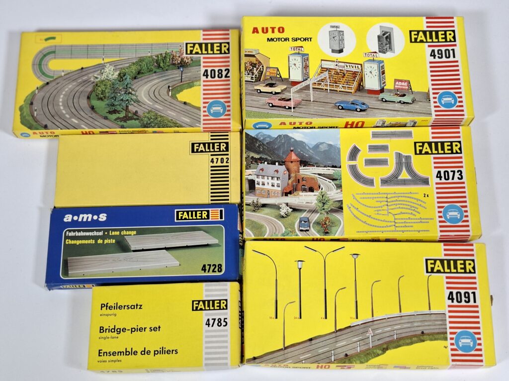 Faller AMS Slotcar Fahrbahnteile im OKT '60er Jahre