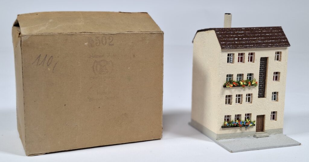 Creglinger Holzhaus vierstöckiges Stadthaus #502 im OKT um 1955