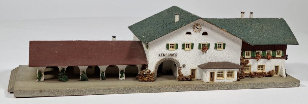 Faller Holzhaus Bahnhof Lenggries #110 um 1955