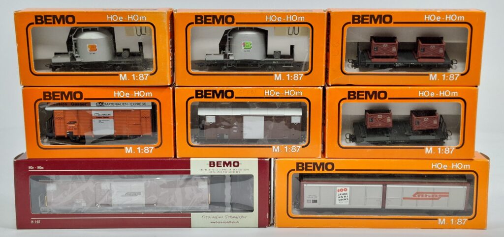 Bemo H0m 12mm gauge goods wagon lot, Rhaetian Railway, in OB