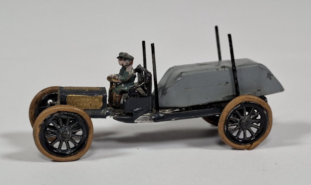 Heyde (?) antique tinplate car with pontoon and rubber tyres, approx. 10-12 cm, c.1900