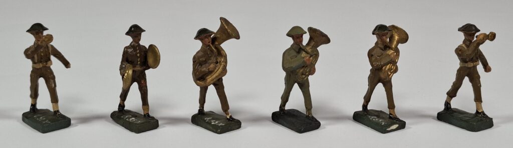 Durso Belgien Massefiguren Konvolut britische Soldaten Musiker WW II 7 cm