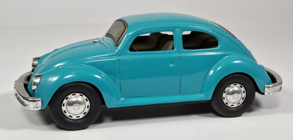Ichiko Japan Blechspielzeug VW Käfer Länge ca 25 cm '60er Jahre