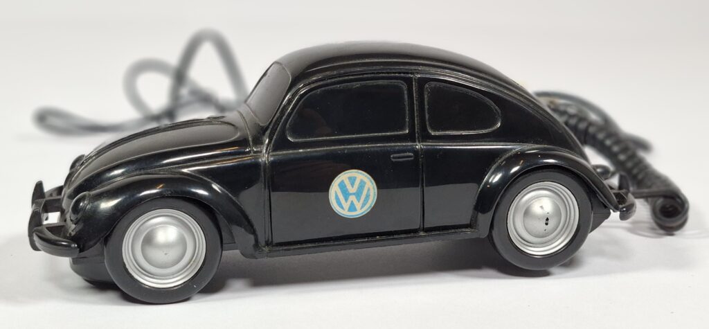 Vintage Bakelite VW Beetle telephone, approx. 20-25 cm long, 1960s