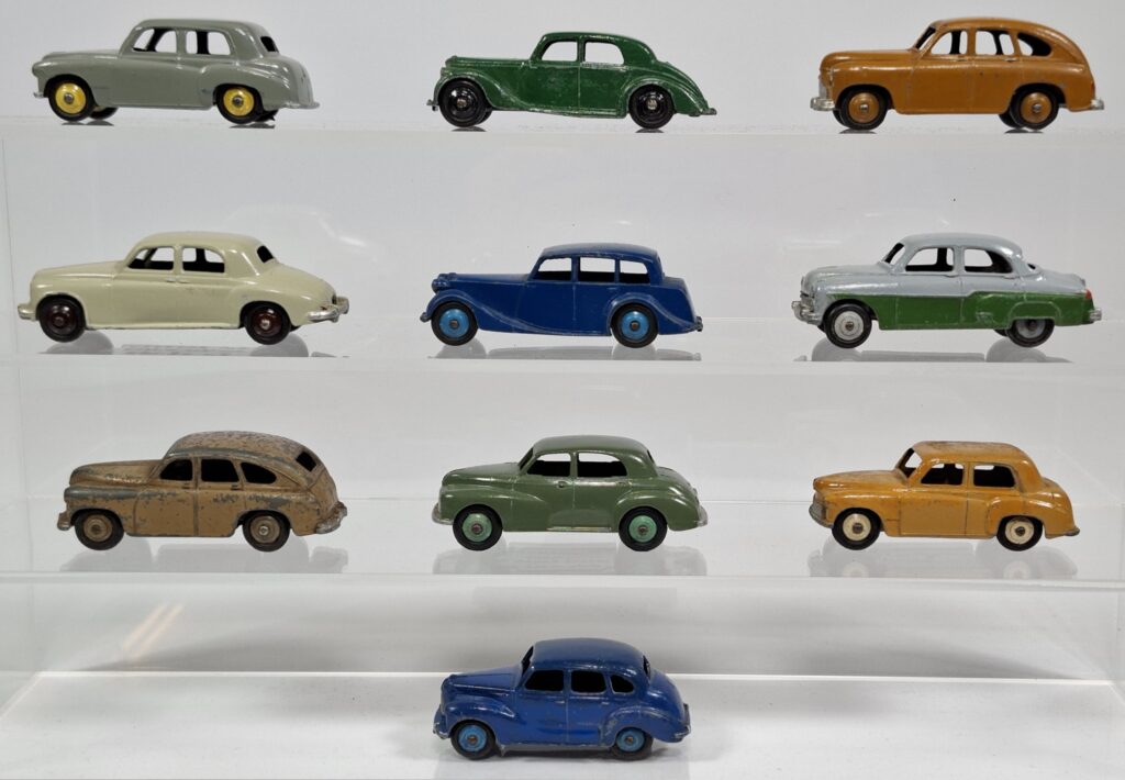 Dinky Toys 1:43 zinc diecast model car lot, restored or for restoration, 1950s