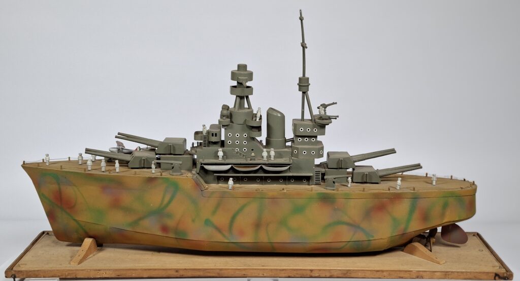 Zax (?) Italy huge warship with guns and onboard aircraft, approx. 80 cm long, 1940s/1950s